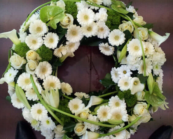 Couronne de fleurs personnalisée